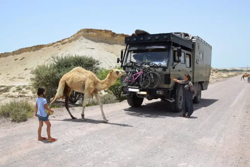 voyager en camion en famille avec enfant